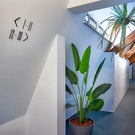 酒店 Botanique 布雷达